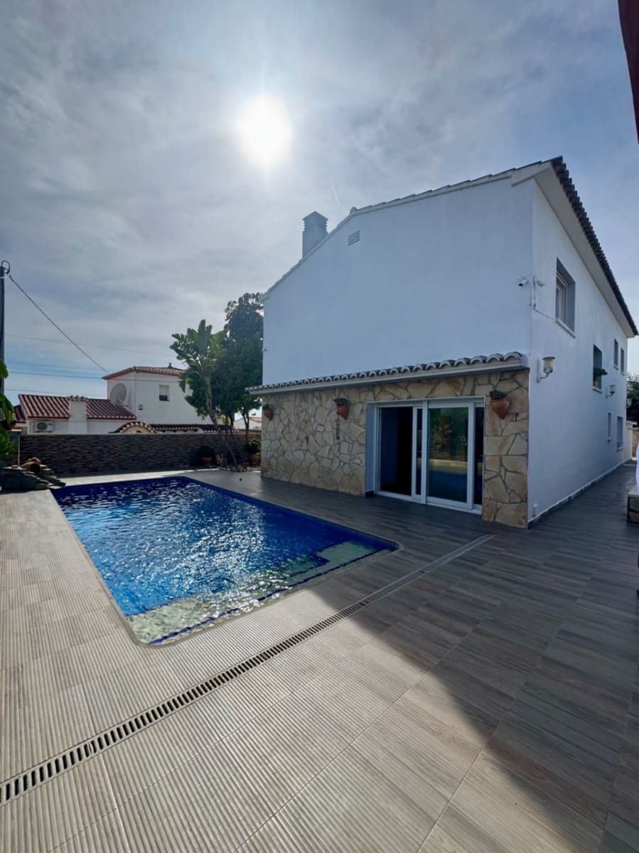 4 sovrum Villa till salu i Calpe / Calp med pool - 900 000 € (Ref: 9794075)