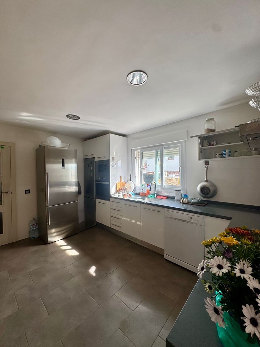 4 sovrum Villa till salu i Calpe / Calp med pool - 900 000 € (Ref: 9794075)