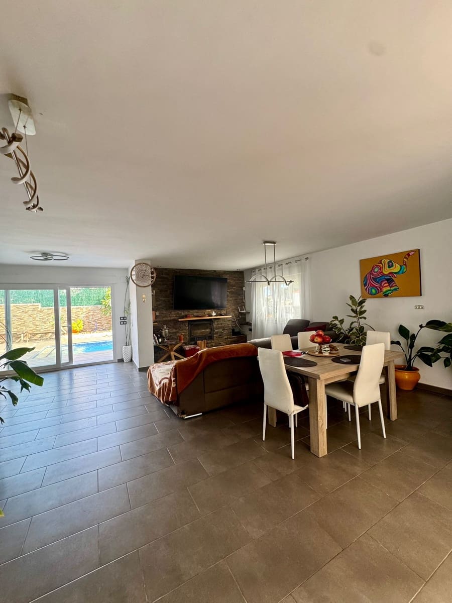 4 sovrum Villa till salu i Calpe / Calp med pool - 900 000 € (Ref: 9794075)