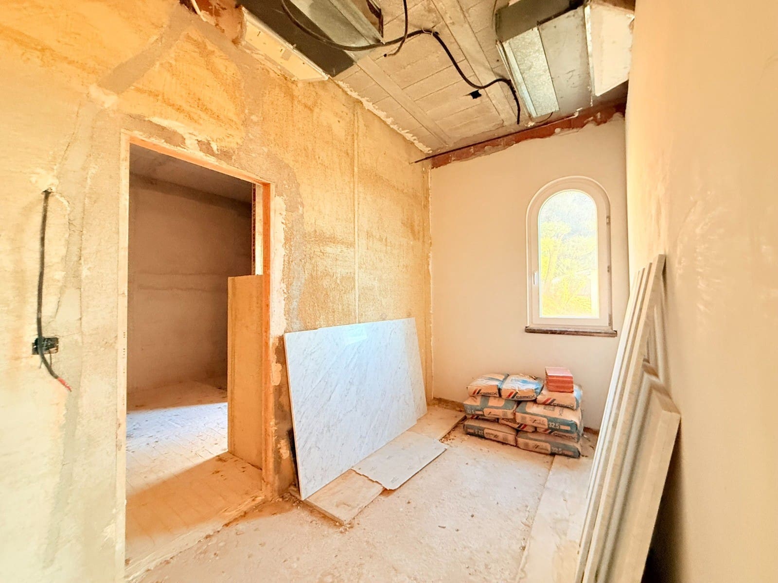 5 slaapkamer Villa te koop in Altea met zwembad - € 1.400.000 (Ref: 9864031)