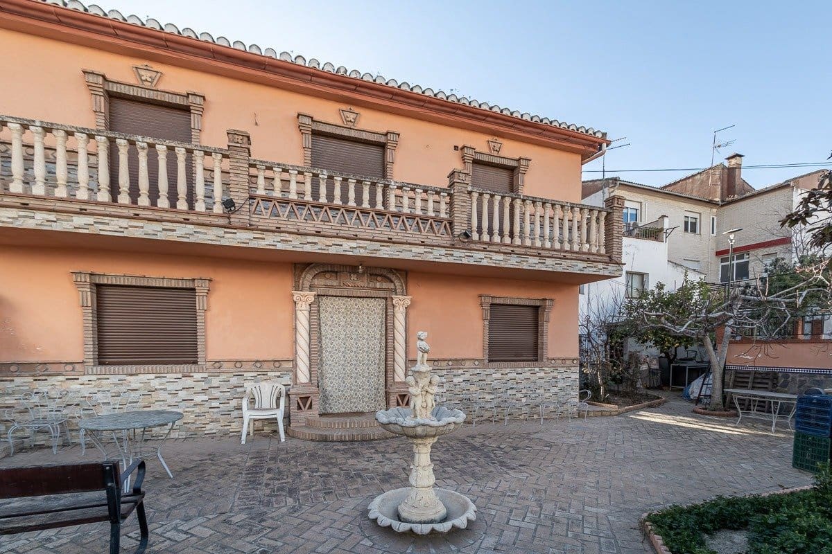 4 soveværelse Finca/Landehus til salg i Huetor Vega - € 550.000 (Ref: 7060934)