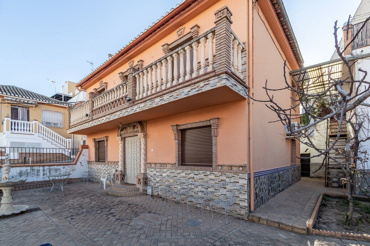 4 soveværelse Finca/Landehus til salg i Huetor Vega - € 550.000 (Ref: 7060934)