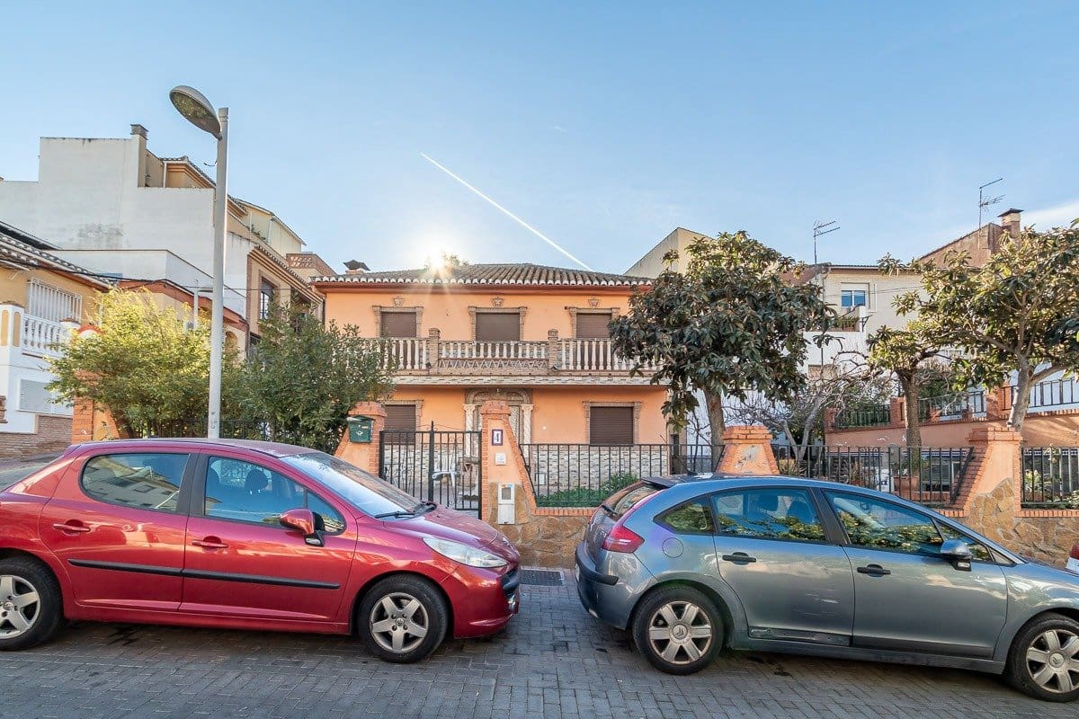 4 soveværelse Finca/Landehus til salg i Huetor Vega - € 550.000 (Ref: 7060934)