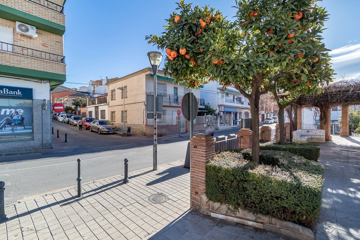 4 soveværelse Finca/Landehus til salg i Huetor Vega - € 550.000 (Ref: 7060934)