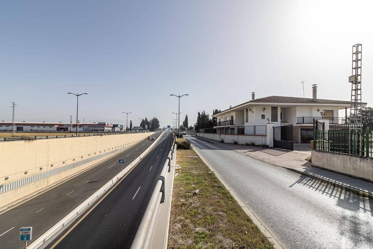 5 soveværelse Finca/Landehus til salg i Santa Fe med swimmingpool garage - € 695.000 (Ref: 7443625)