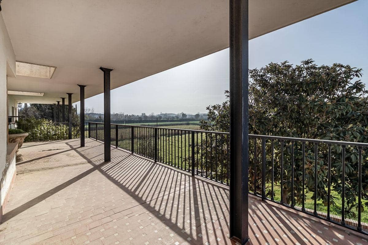 5 soveværelse Finca/Landehus til salg i Santa Fe med swimmingpool garage - € 695.000 (Ref: 7443625)