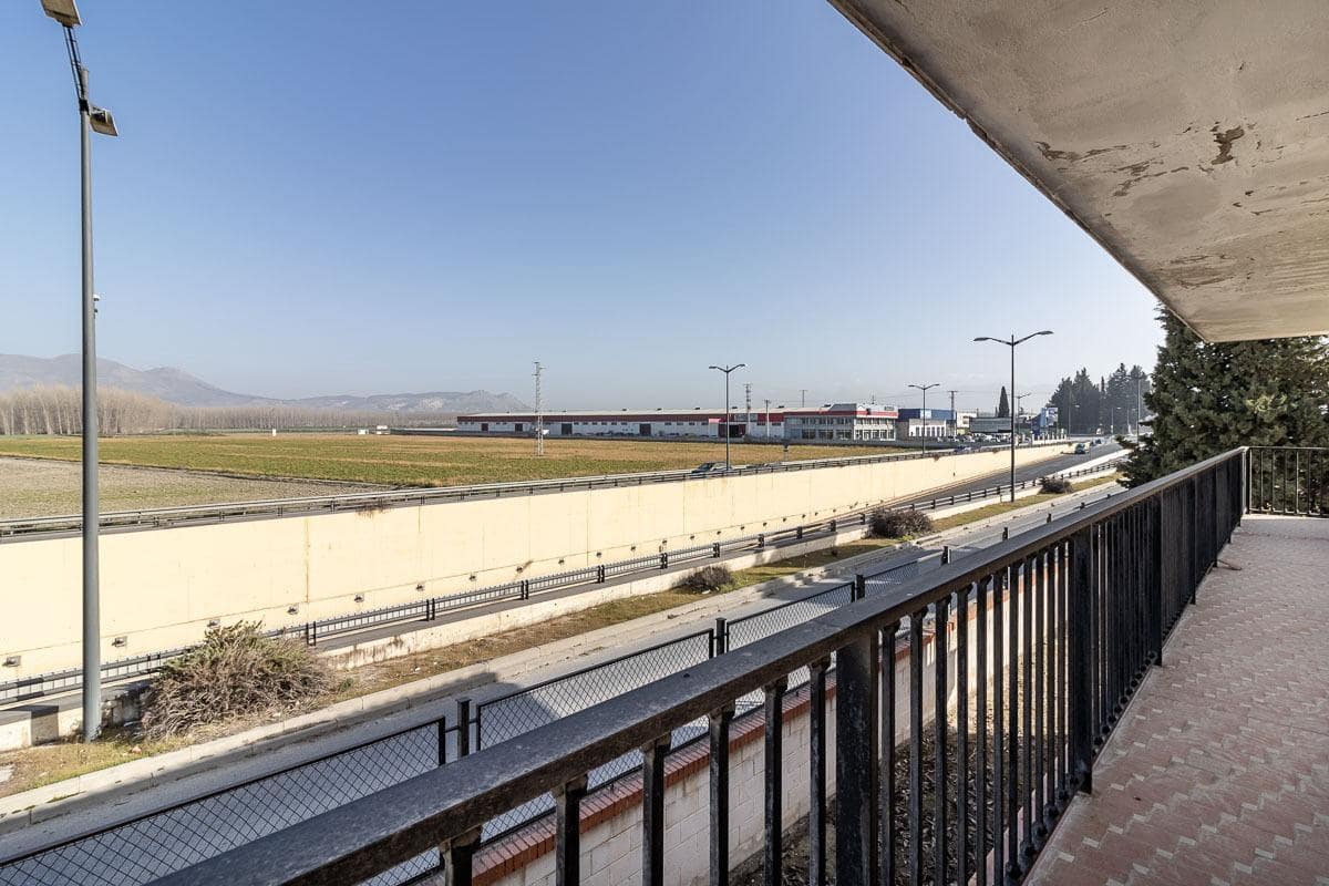 5 soveværelse Finca/Landehus til salg i Santa Fe med swimmingpool garage - € 695.000 (Ref: 7443625)