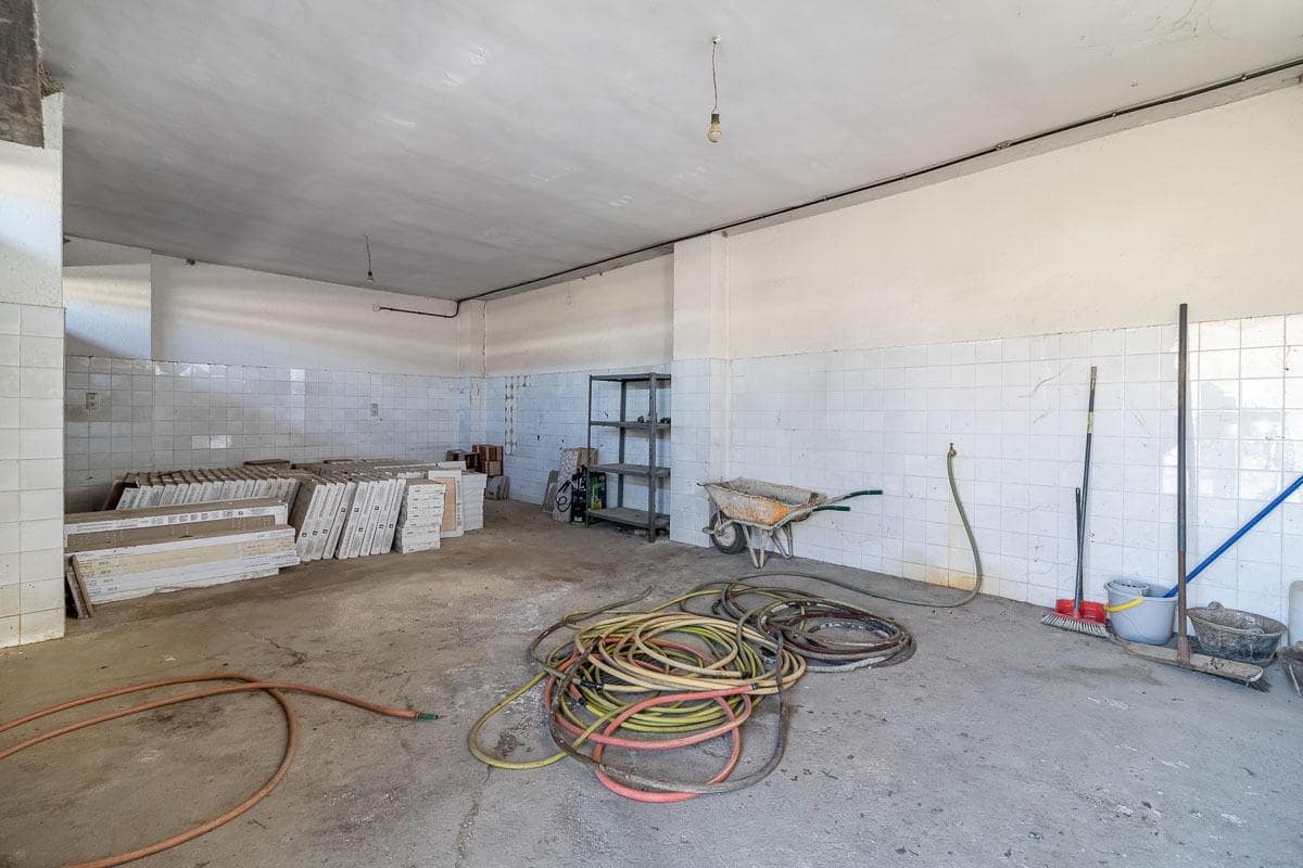 5 soveværelse Finca/Landehus til salg i Santa Fe med swimmingpool garage - € 695.000 (Ref: 7443625)