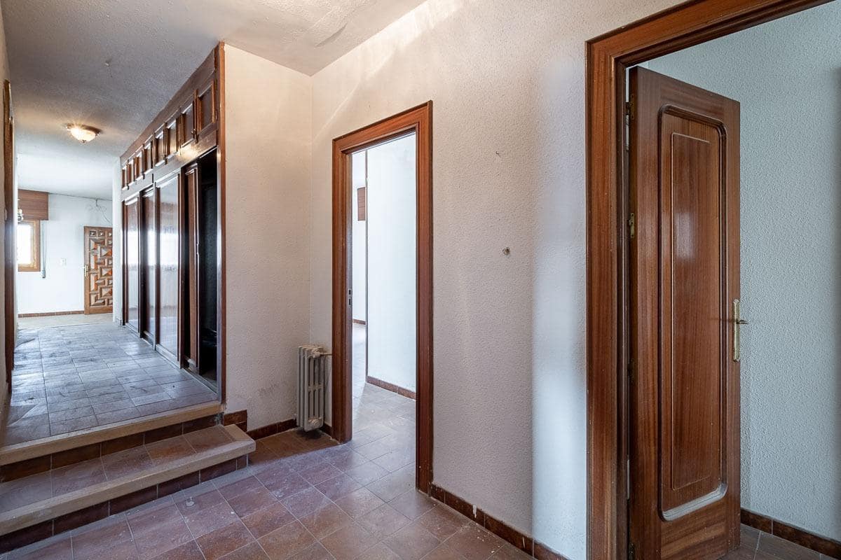 5 soveværelse Finca/Landehus til salg i Santa Fe med swimmingpool garage - € 695.000 (Ref: 7443625)