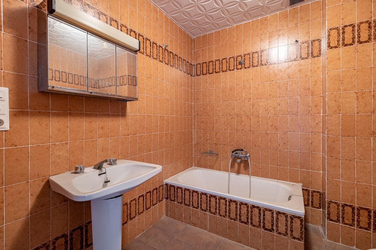 5 soveværelse Finca/Landehus til salg i Santa Fe med swimmingpool garage - € 695.000 (Ref: 7443625)