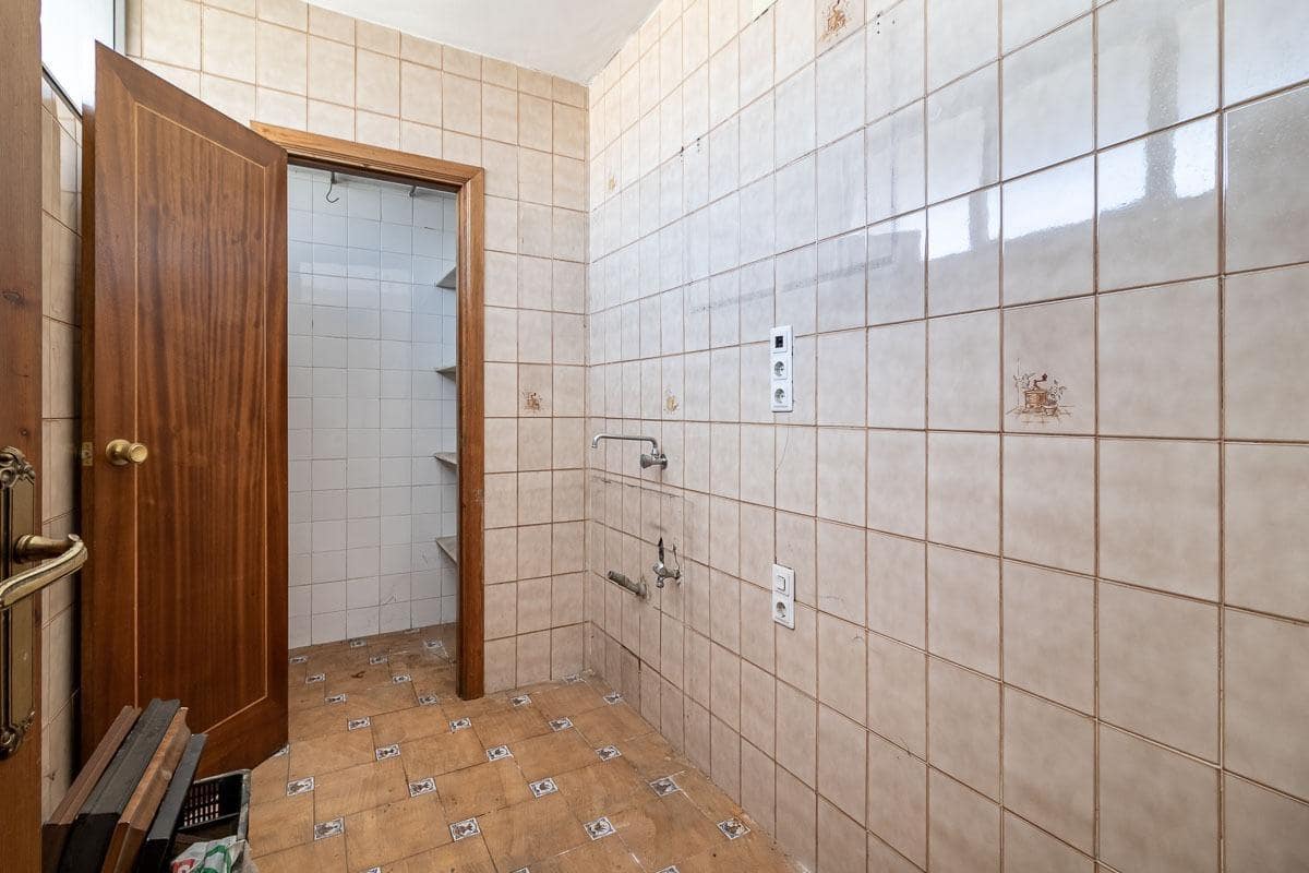 5 soveværelse Finca/Landehus til salg i Santa Fe med swimmingpool garage - € 695.000 (Ref: 7443625)