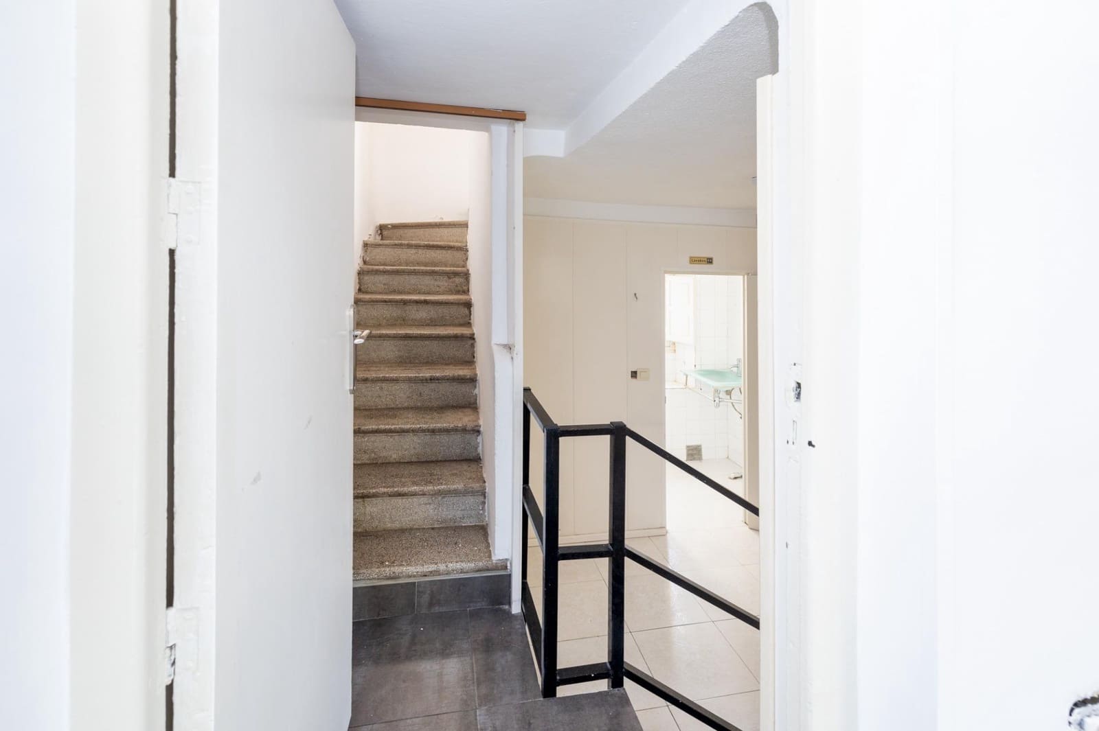 Gewerbe zu verkaufen in Granada Stadt - 59.900 € (Ref: 7447938)