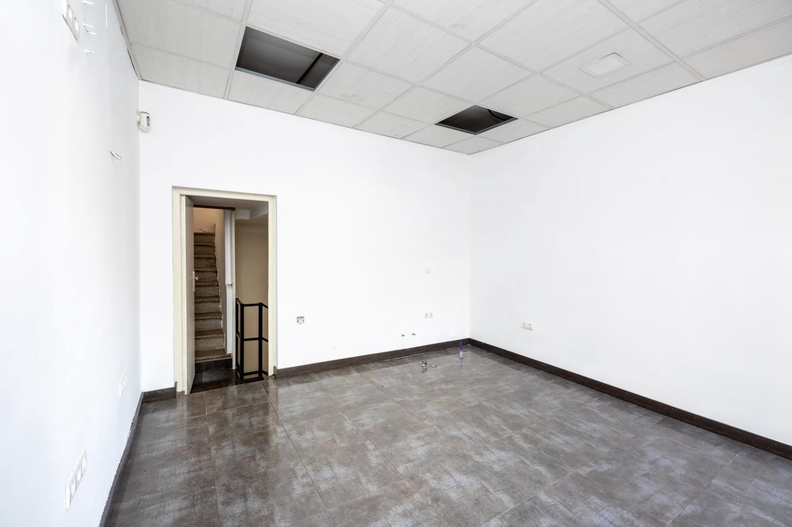 Gewerbe zu verkaufen in Granada Stadt - 59.900 € (Ref: 7447938)