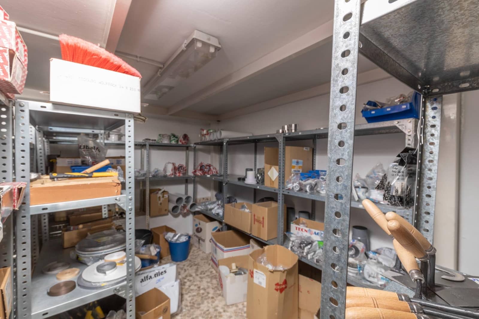 Local Comercial en Granada ciudad en venta - 150.000 € (Ref: 7477486)