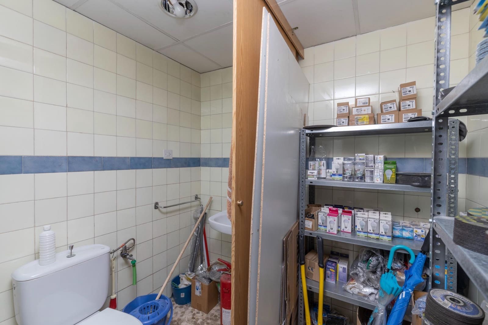 Local Comercial en Granada ciudad en venta - 150.000 € (Ref: 7477486)