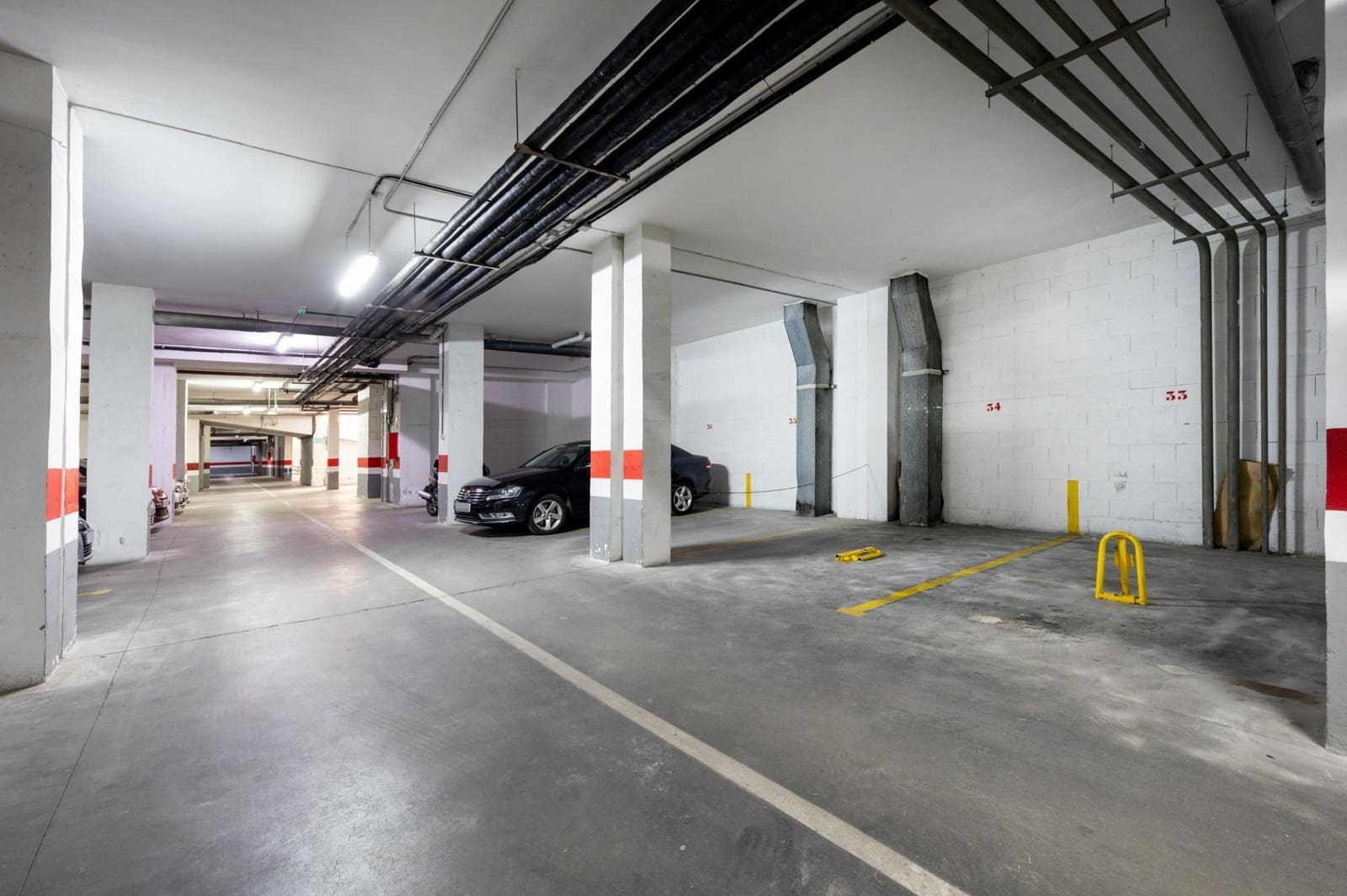 Garage til salg i Granada by - € 23.000 (Ref: 7652168)