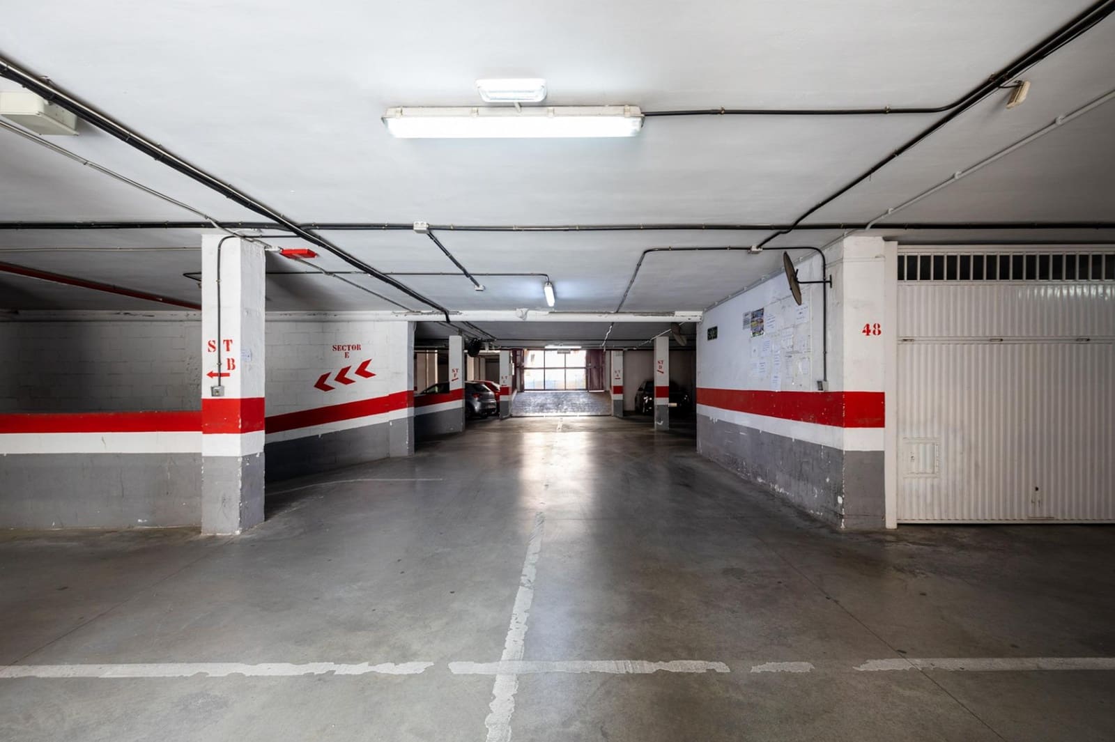 Garage til salg i Granada by - € 23.000 (Ref: 7652168)