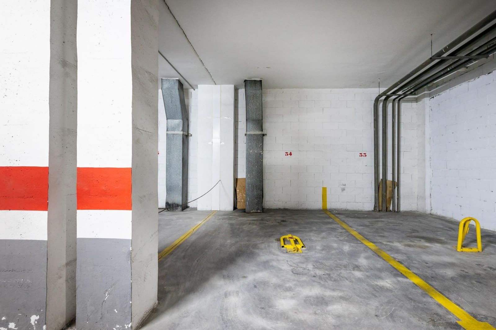 Garage til salg i Granada by - € 23.000 (Ref: 7652168)