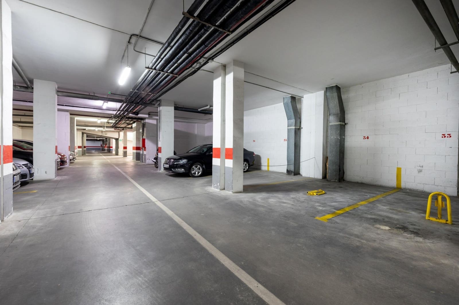 Garage til salg i Granada by - € 23.000 (Ref: 7652168)