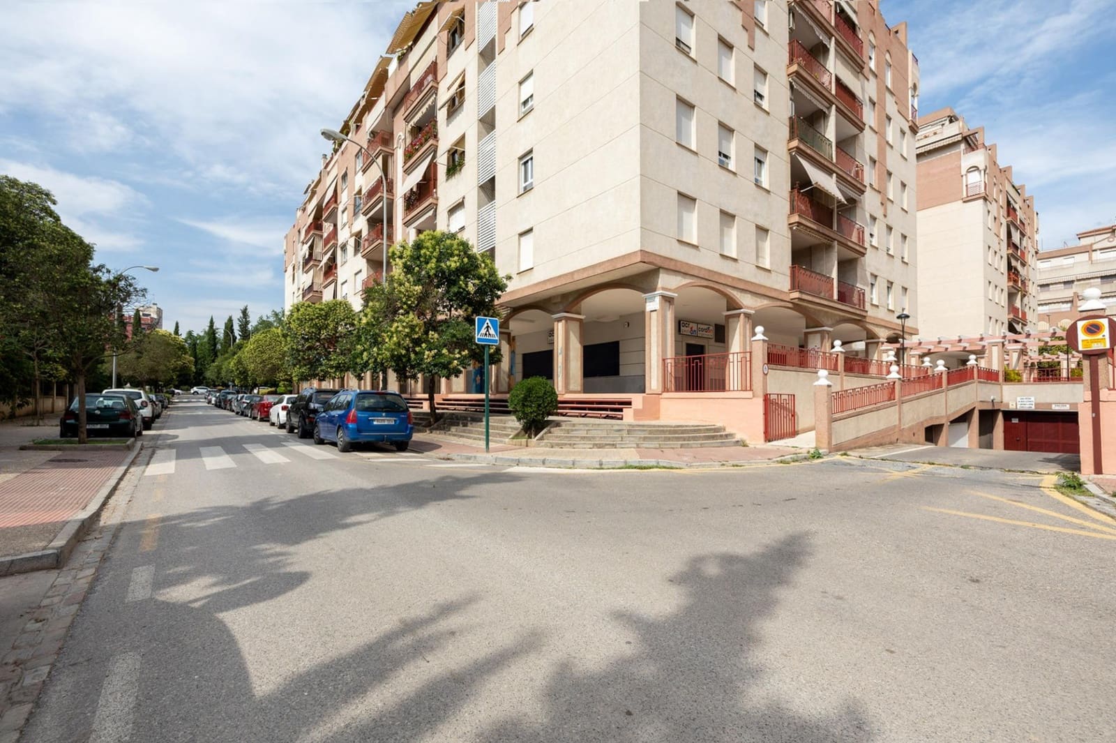Garage til salg i Granada by - € 23.000 (Ref: 7652168)