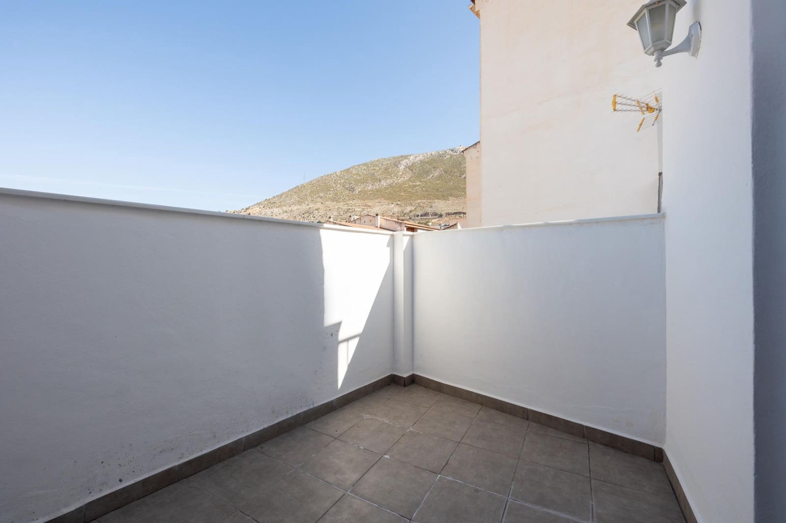 4 bedroom Terraced Villa for sale in Loja - € 155,000 (Ref: 7659965)