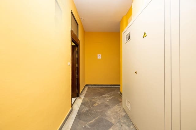 1 makuuhuone Kaupallinen myytävänä paikassa Centro, Granada kaupunki - 375 000 € (Ref: 7789343)