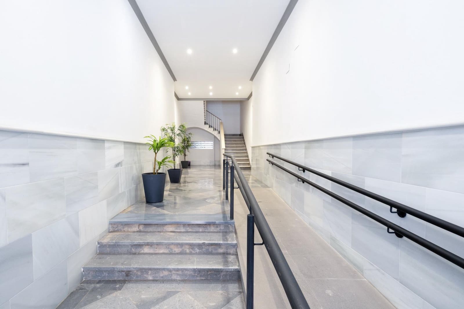 1 makuuhuone Kaupallinen myytävänä paikassa Granada kaupunki - 375 000 € (Ref: 7789343)