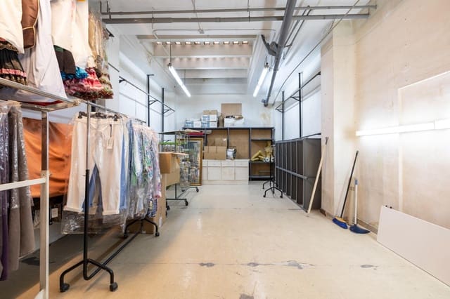 1 makuuhuone Kaupallinen myytävänä paikassa Centro, Granada kaupunki - 375 000 € (Ref: 7789343)