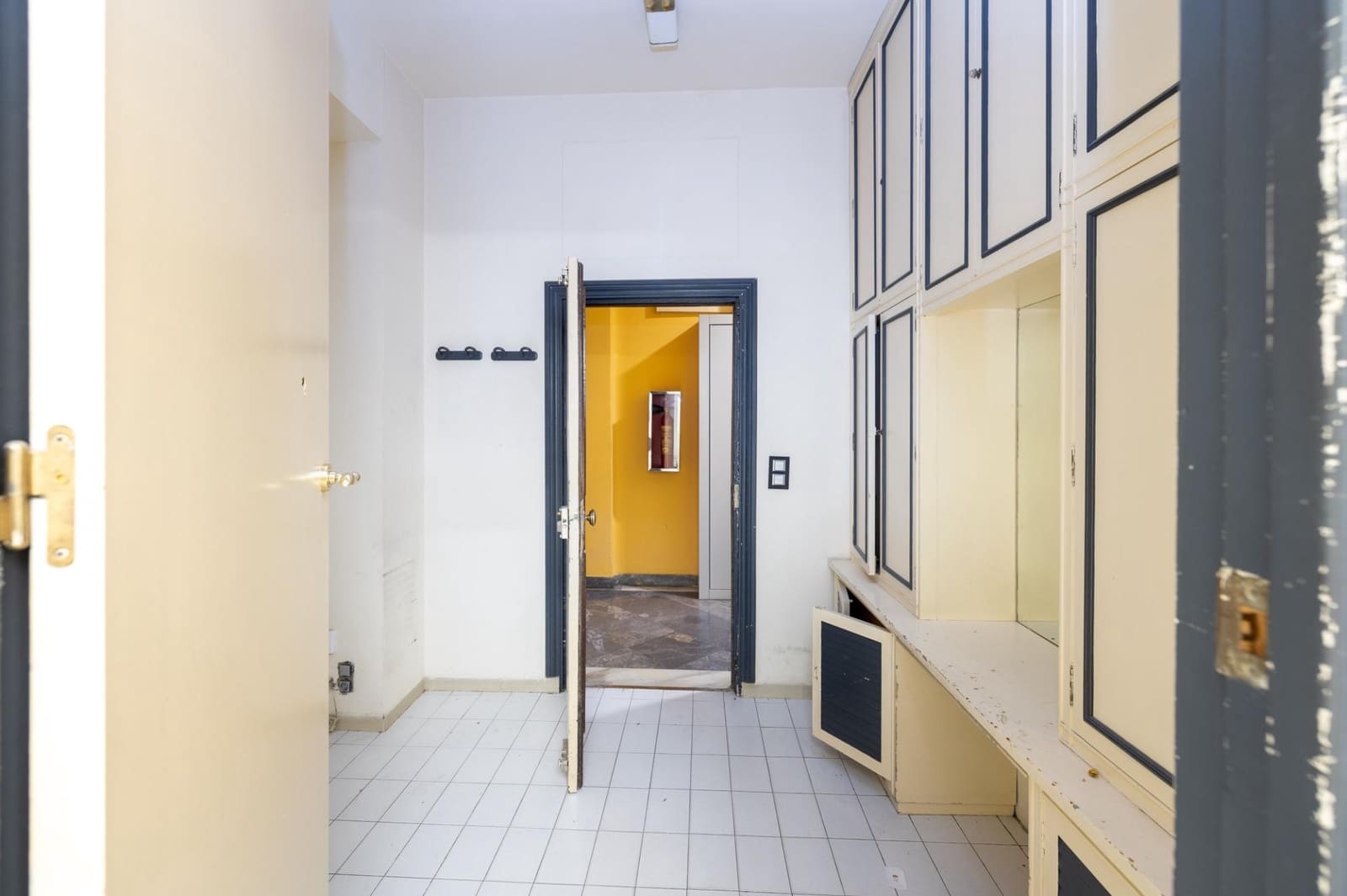 1 makuuhuone Kaupallinen myytävänä paikassa Granada kaupunki - 375 000 € (Ref: 7789343)