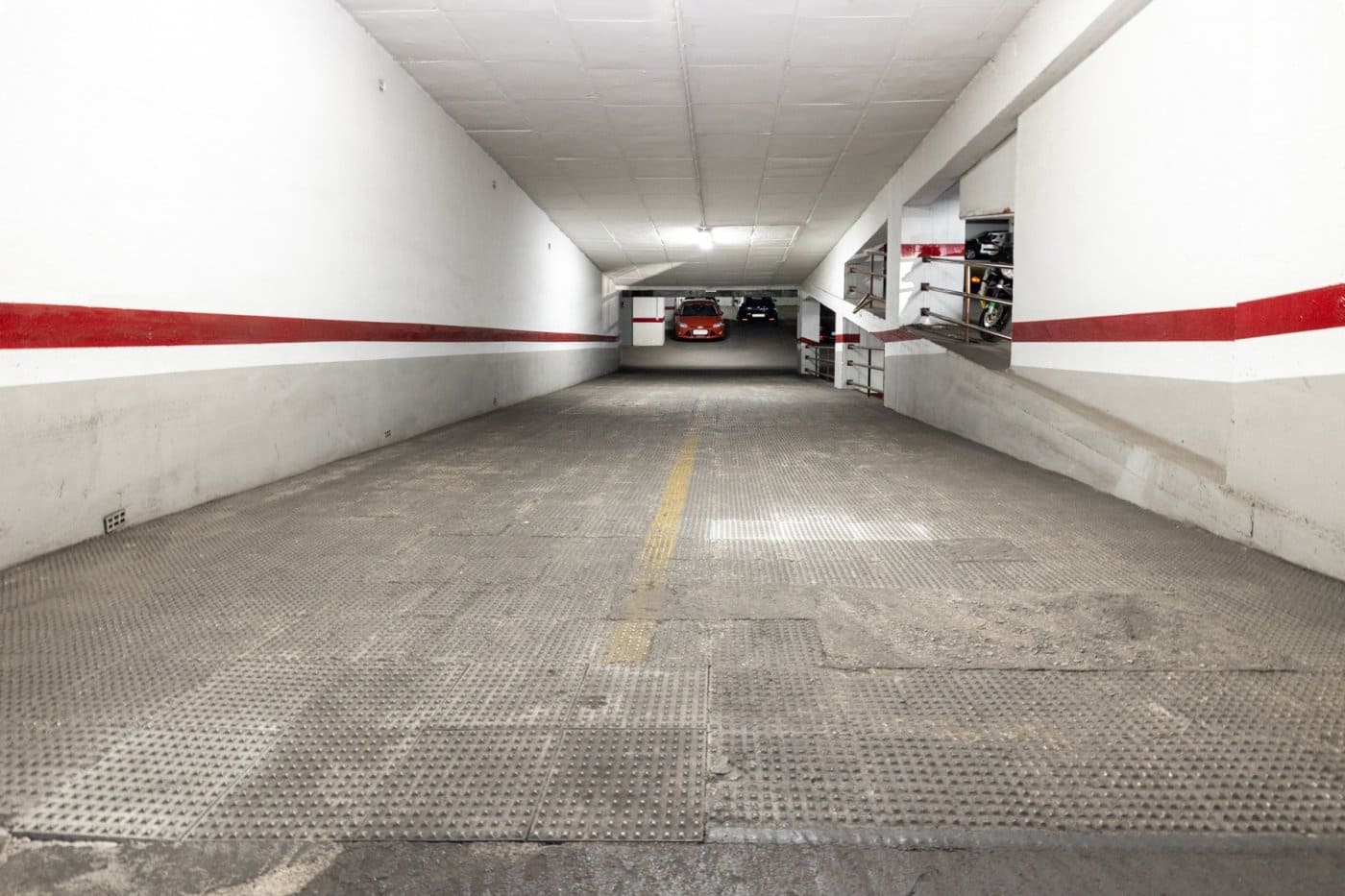 Garage te koop in Granada stad - € 15.500 (Ref: 7790918)