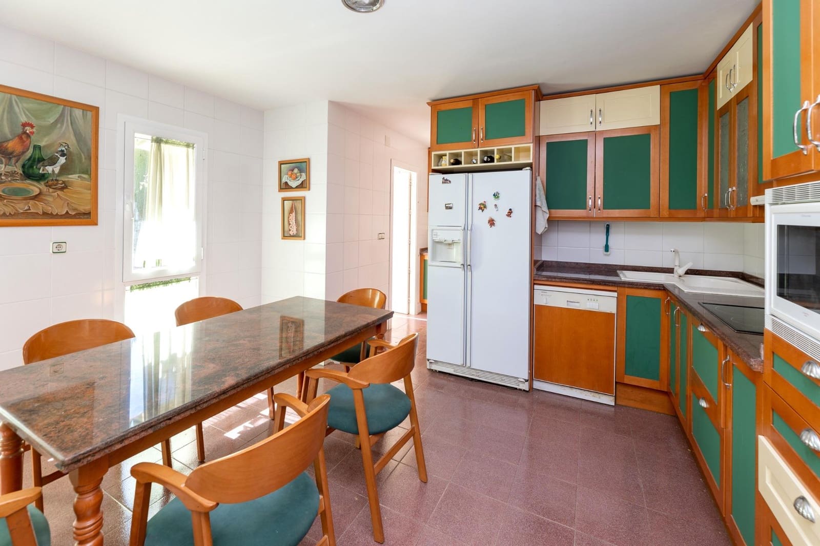 4 bedroom Villa for sale in Albolote with garage - € 420,000 (Ref: 7828807)