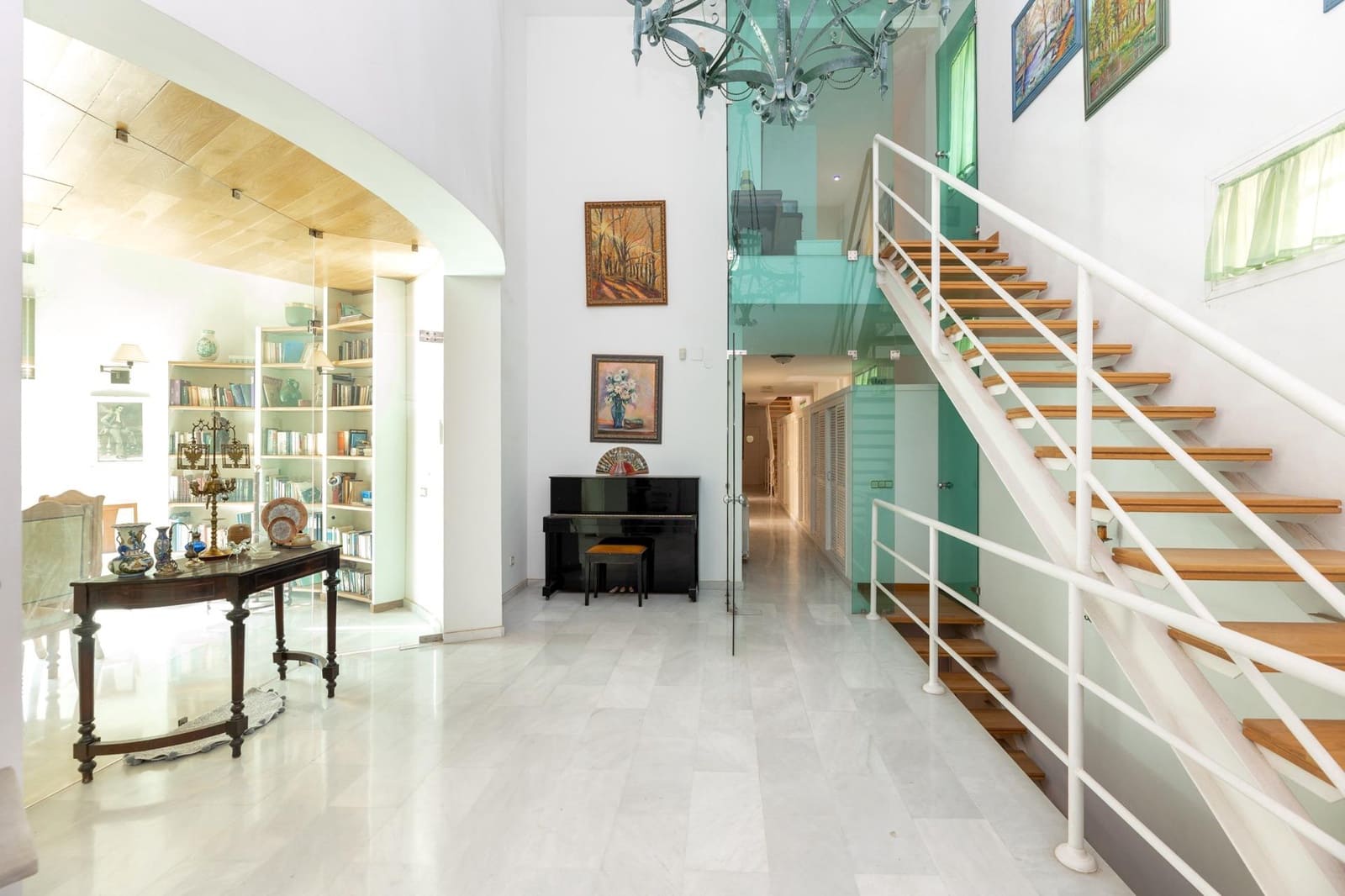 4 bedroom Villa for sale in Albolote with garage - € 420,000 (Ref: 7828807)