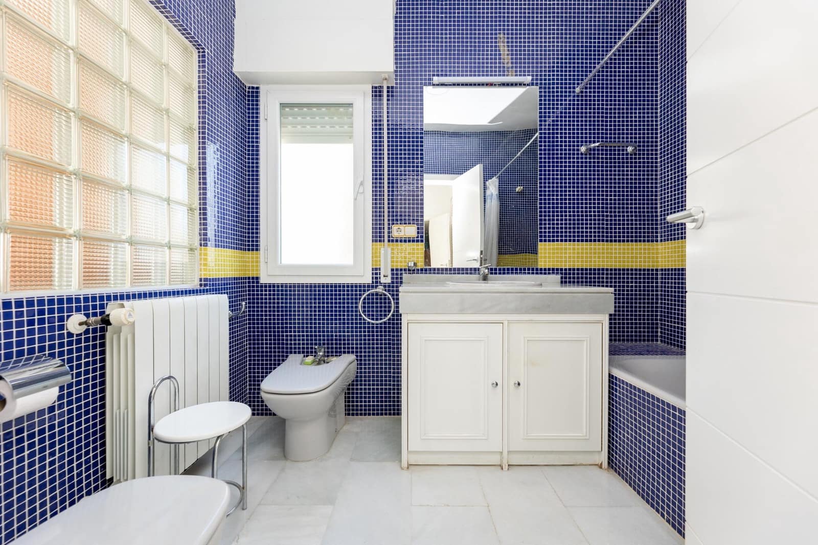 4 bedroom Villa for sale in Albolote with garage - € 420,000 (Ref: 7828807)