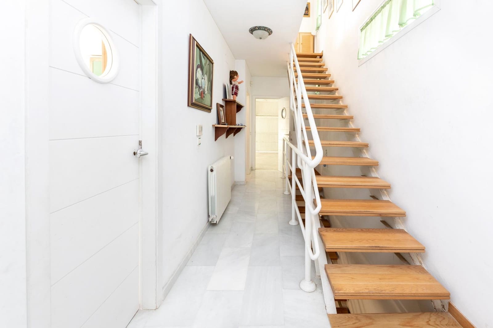 4 bedroom Villa for sale in Albolote with garage - € 420,000 (Ref: 7828807)