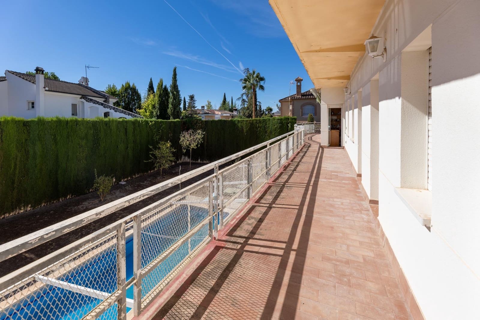 4 bedroom Villa for sale in Albolote with garage - € 420,000 (Ref: 7828807)