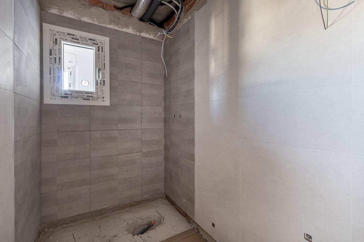 2 slaapkamer Flat te koop in Loja - € 85.000 (Ref: 7867891)