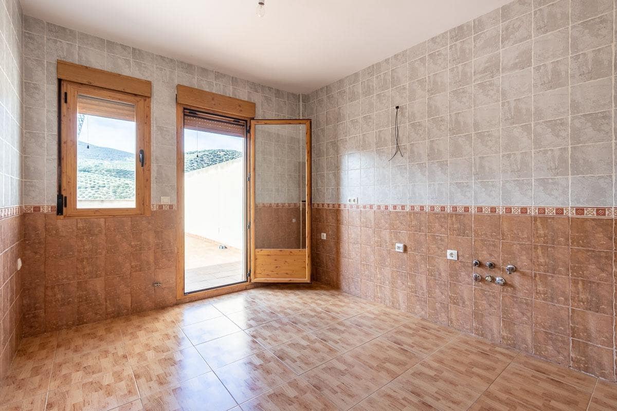 5 quarto Moradia em Banda para venda em Xaem cidade com garagem - 136 900 € (Ref: 7875112)