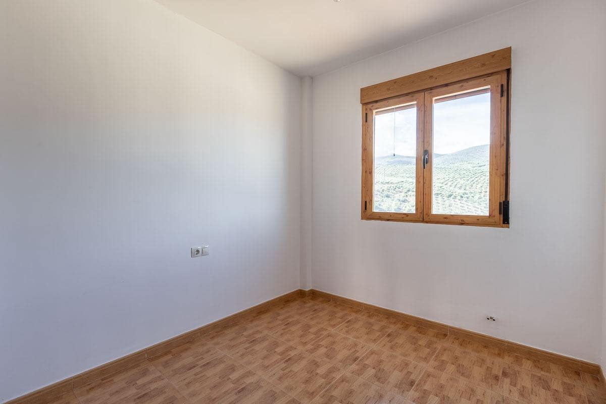 5 quarto Moradia em Banda para venda em Xaem cidade com garagem - 136 900 € (Ref: 7875112)