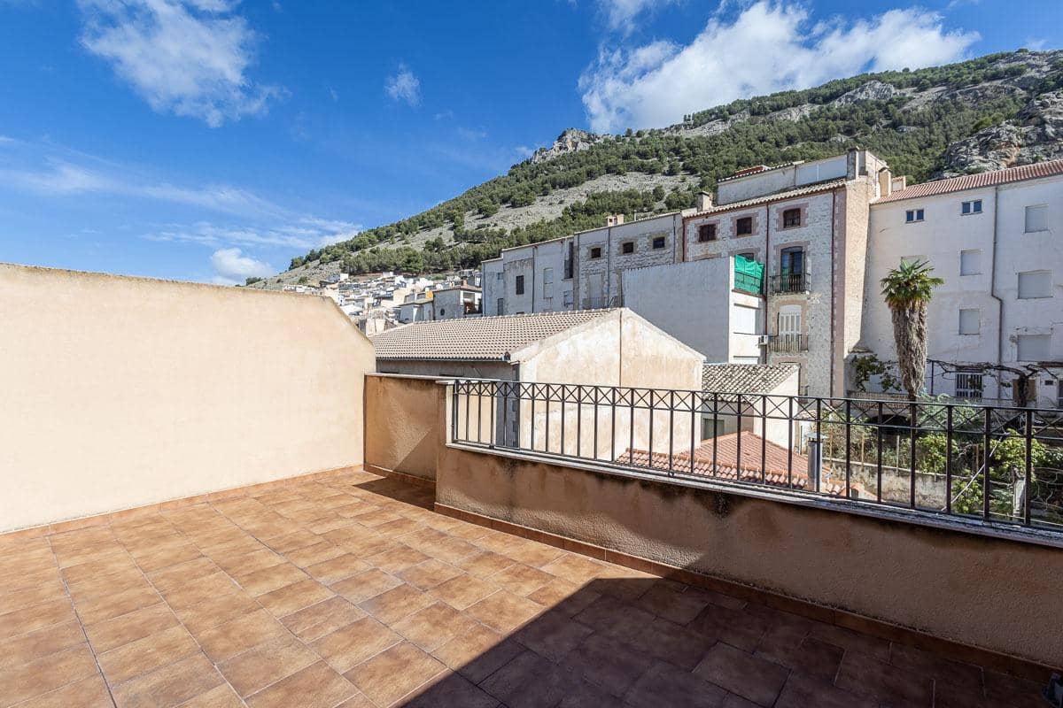 5 quarto Moradia em Banda para venda em Xaem cidade com garagem - 136 900 € (Ref: 7875112)