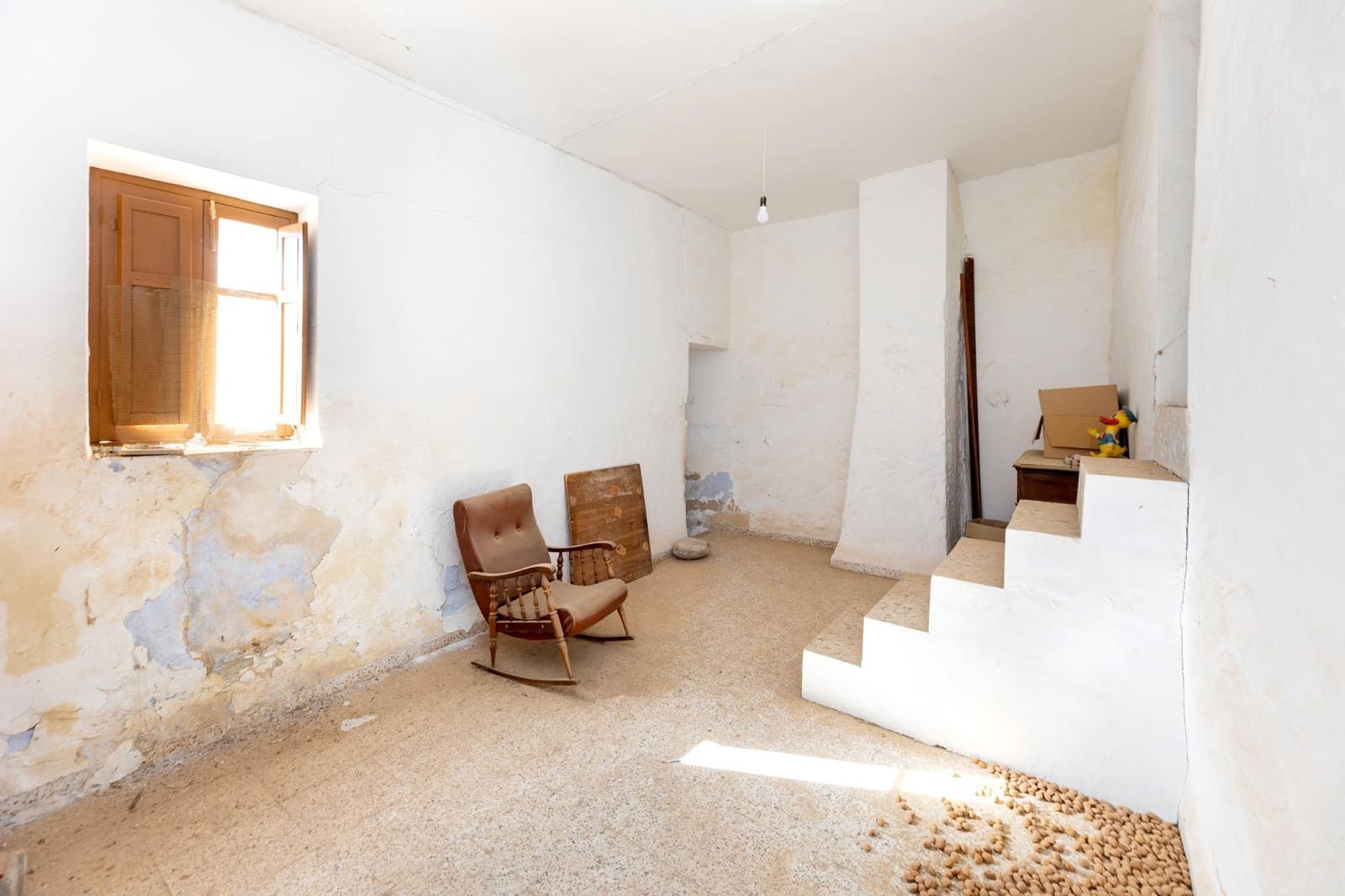 7 soveværelse Byhus til salg i Agron - € 37.000 (Ref: 7952381)