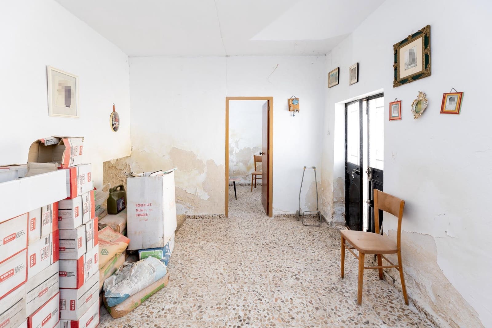 7 soveværelse Byhus til salg i Agron - € 37.000 (Ref: 7952381)