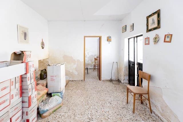 7 soveværelse Byhus til salg i Agrón - € 37.000 (Ref: 7952381)