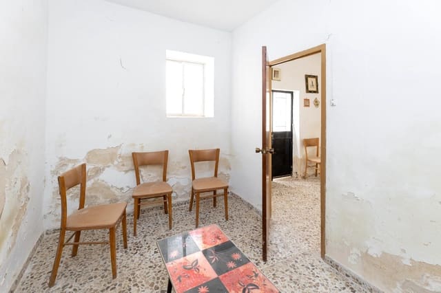 7 soveværelse Byhus til salg i Agrón - € 37.000 (Ref: 7952381)