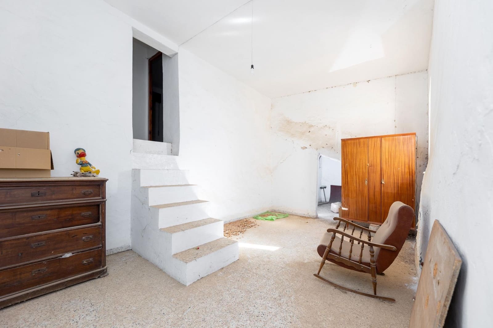 7 soveværelse Byhus til salg i Agron - € 37.000 (Ref: 7952381)