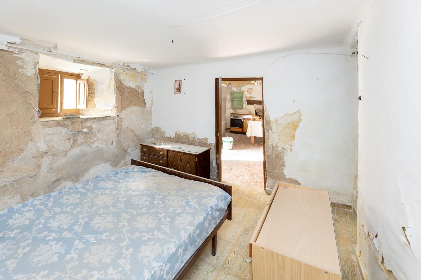 7 soveværelse Byhus til salg i Agron - € 37.000 (Ref: 7952381)