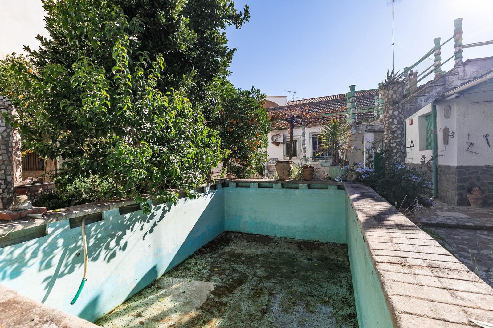 4 soveværelse Byhus til salg i Albolote med swimmingpool garage - € 300.000 (Ref: 7981841)