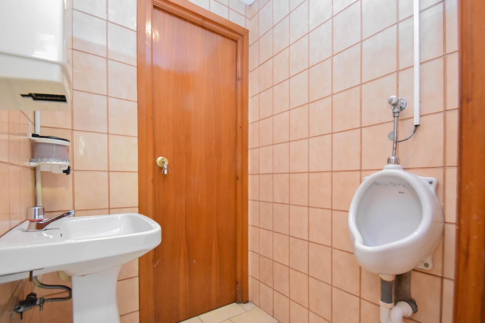 Bedrijf te koop in Granada stad - € 170.000 (Ref: 8121339)