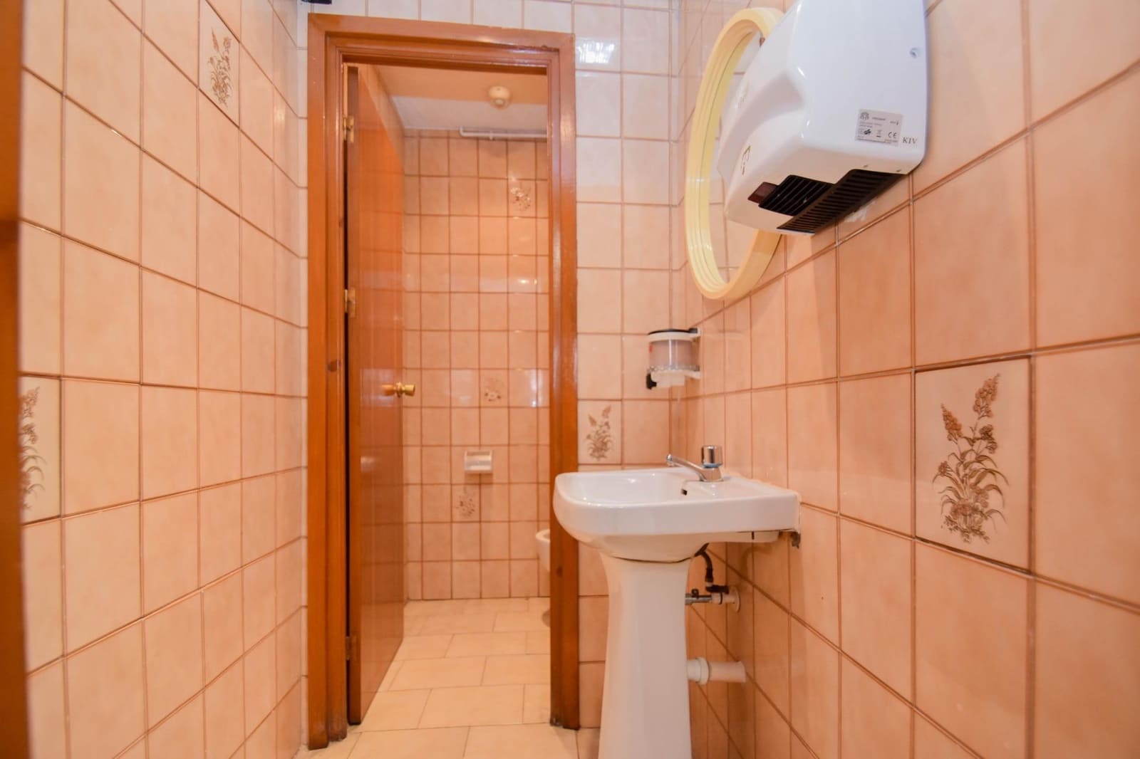 Bedrijf te koop in Granada stad - € 170.000 (Ref: 8121339)