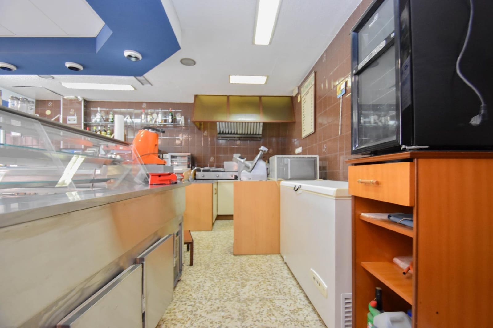 Bedrijf te koop in Granada stad - € 170.000 (Ref: 8121339)