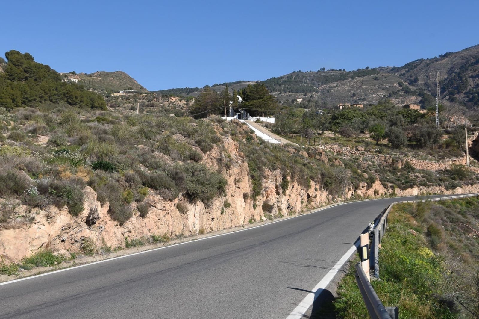 Grunde uden byggetilladelser til salg i Lanjaron - € 35.000 (Ref: 8148337)